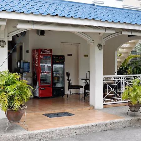 Viajeros Economy Inn